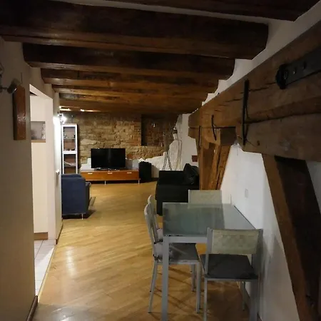 Vintage Barn One-bedroom Flat Apartment Riga